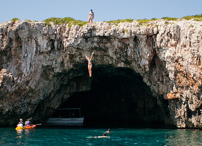 water taxi komiza blue lagoon