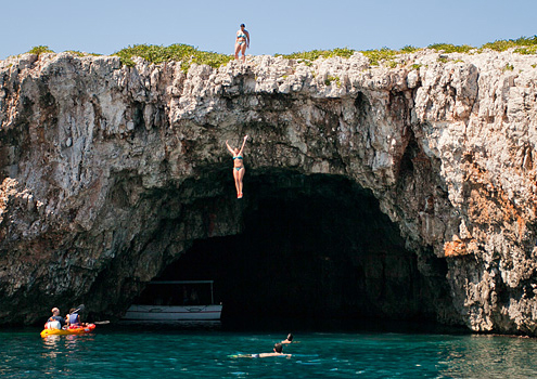 green cave tour komiza